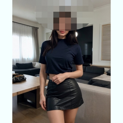     ,