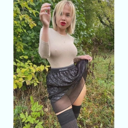 � ��i��   ����  ��������